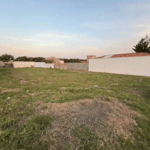 Terreno para Venda com 702 m² em Saltinho/SP