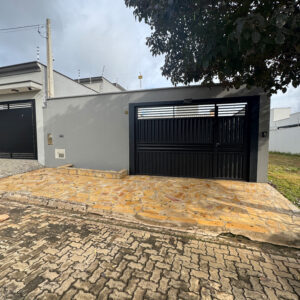 Casa para Locação com 4 Dormitórios, Piscina Aquecida e Área Gourmet em Saltinho/SP