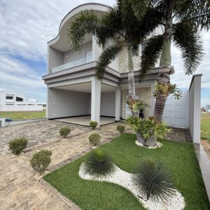 Casa para Venda com 3 Dormitórios, Suíte com Closet e Área Gourmet em Saltinho/SP